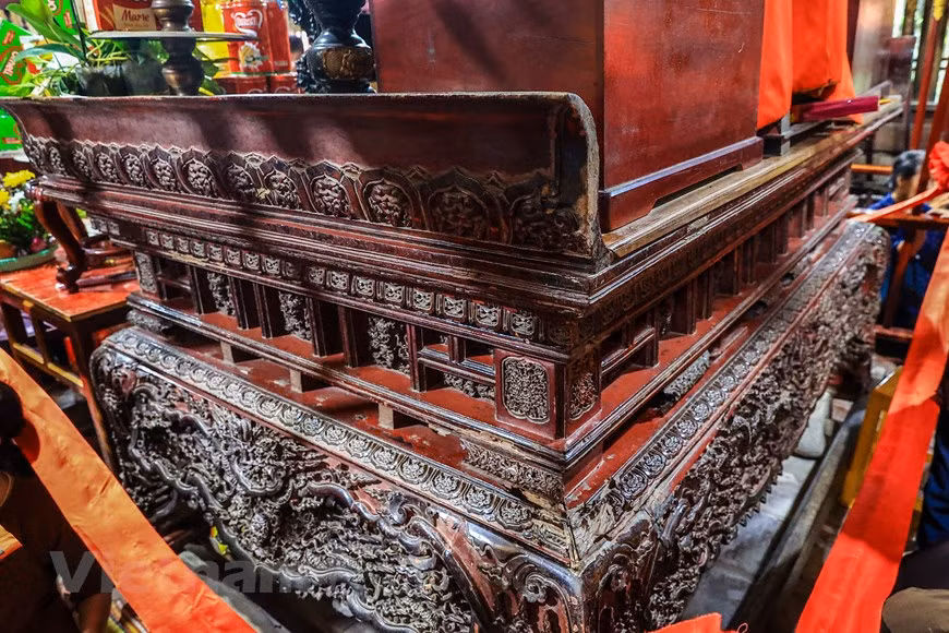 Cette pagode possède aussi une impressionnante collection d’objets religieux et historiques, dont des statues datant de la dynastie des Lê postérieurs. L’ensemble du site a été classé «site national spécial» en 2012. Chaque année, au printemps (le 4e jour du 1er mois lunaire) et à l’automne (du 13e ou 15e jour au 9e mois lunaire) se tient un festival religieux. Sont organisés alors des spectacles et jeux populaires s’inspirant de la vie des paysans du delta du fleuve Rouge. Si vous vous intéressez aux vieux édifices religieux, ne manquez surtout pas la pagode Keo, trésor architectural de plus de 400 ans. Photo: Vietnamplus 