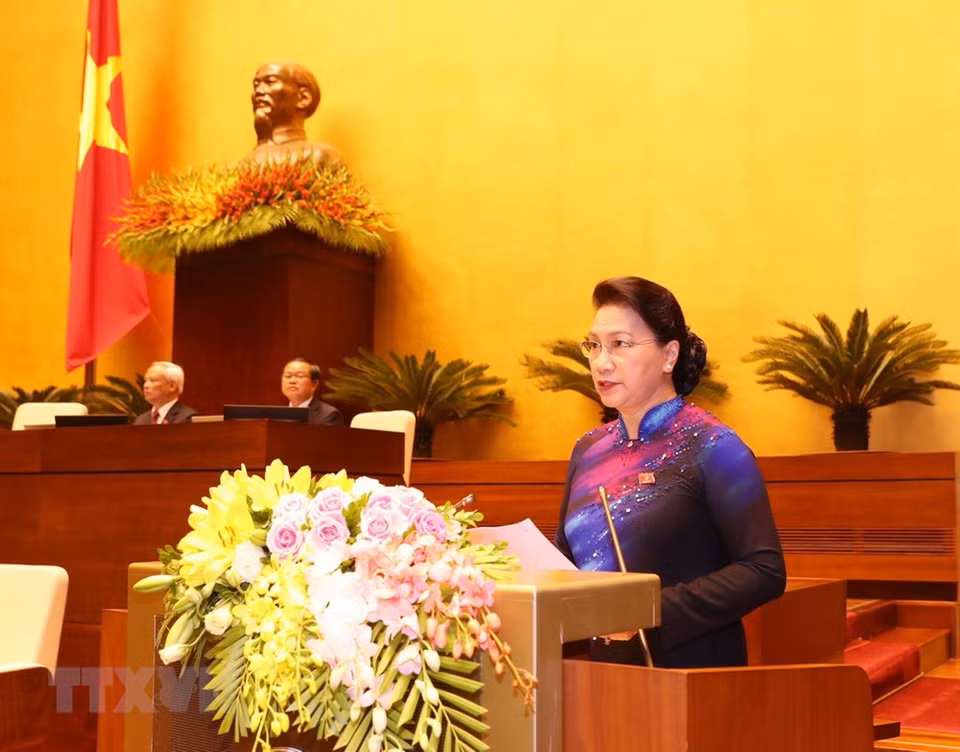  La présidente de l'AN Nguyên Thi Kim Ngân prend la parole lors de la cérémonie d'ouverture de la 6e session de l’Assemblée nationale. 