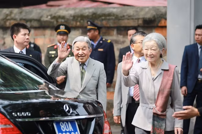 L'Empereur du Japon Akihito et son épouse Michiko.