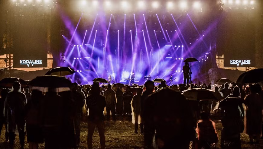  Cette année, le Monsoon Music Festival a pour thème ''333 Minutes Of Music: By you et for you'' (333 minutes de musique: à vous de jouer). 
