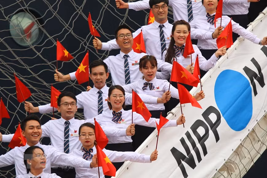  La délégation des jeunes du Vietnam. 