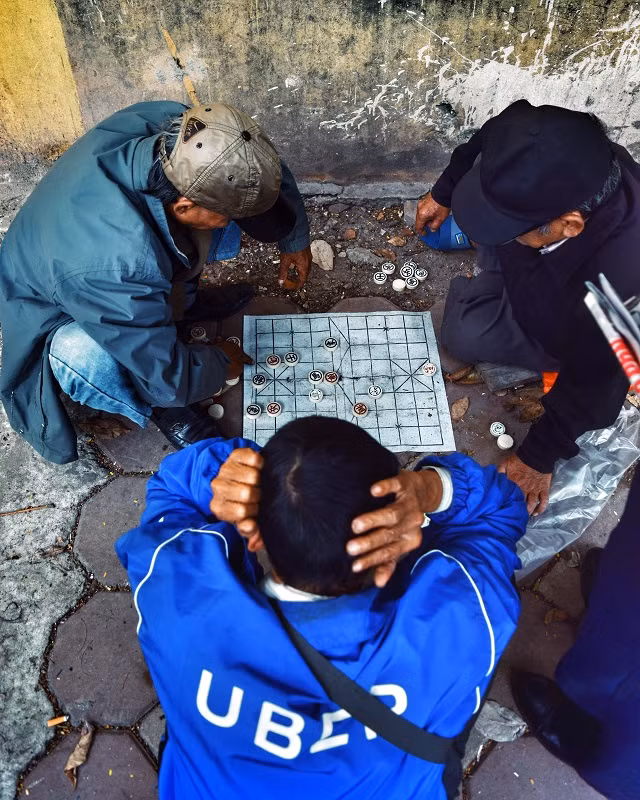 Partie d'échecs traditionnels. 
