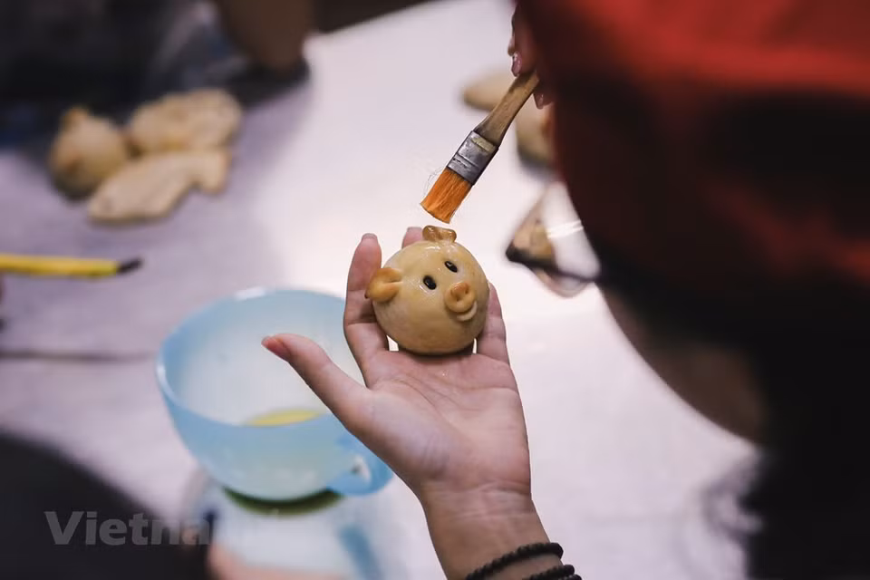 Des gâteaux de lunes en forme de petits animaux.