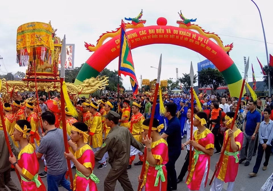 Les rites de la fête du temple de Cua Ông 2018. 
