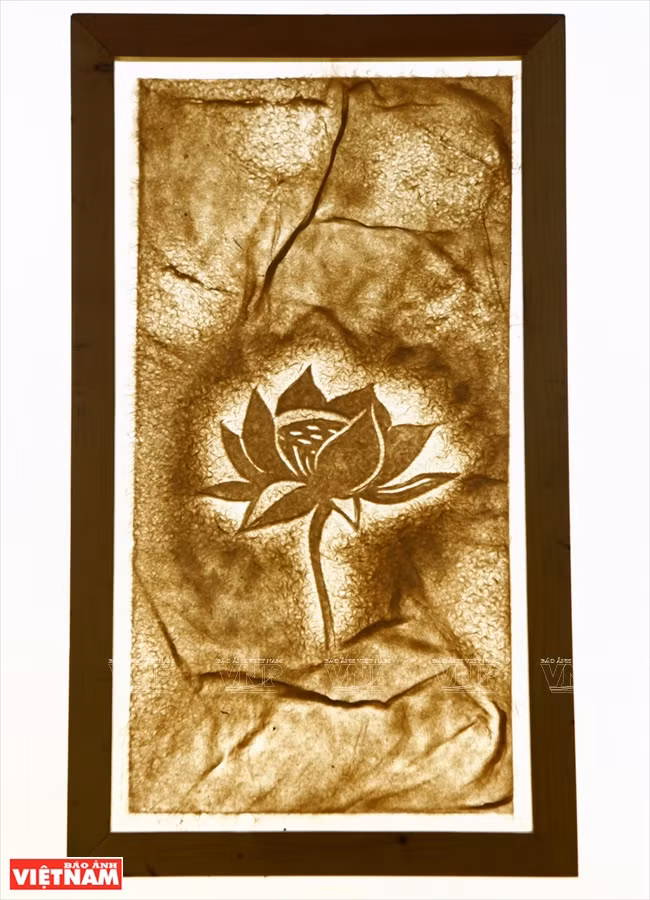 Un tableau en papier « truc chi »​. 