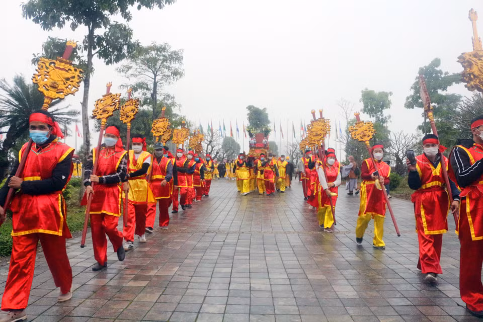 Le festival du printemps de la pagode Tam Chuc dans le district de Kim Bang, province de Ha Nam (Nord) a débuté le 12 février 2022. Photo: VNA