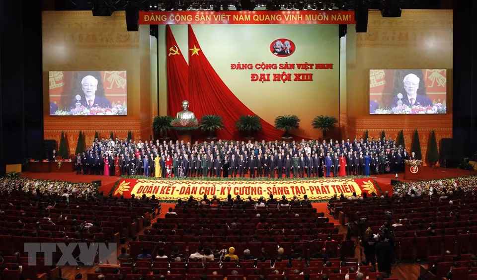  Au nom du Comité central du Parti, Nguyen Phu Trong, secrétaire général du Comité central du PCV (13e mandat), président de la République du Vietnam, s’exprime lors de la cérémonie de clôture. Photo : VNA 