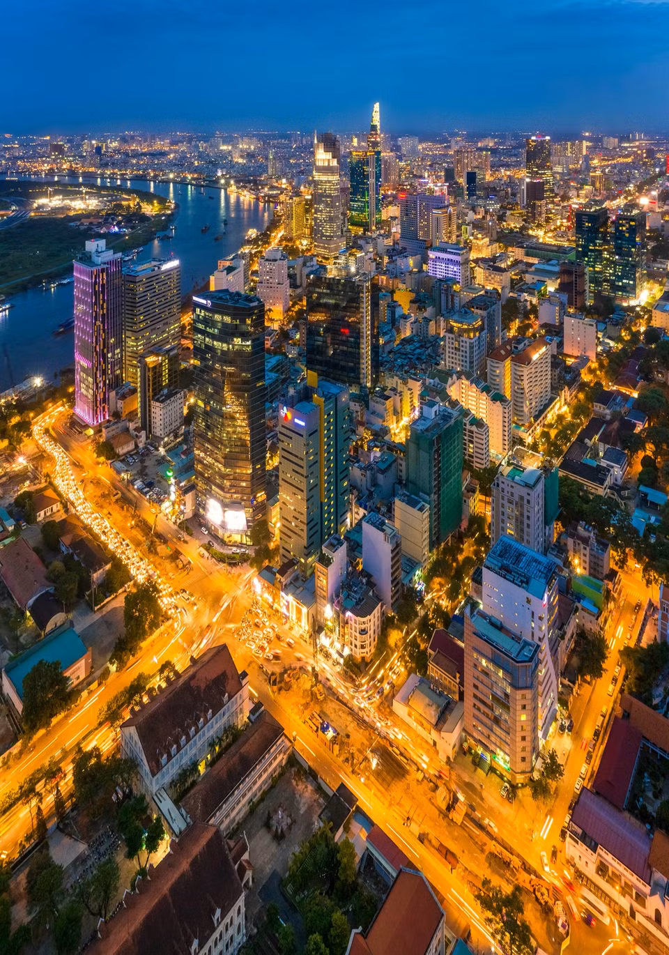  La beauté splendide de Hô Chi Minh-ville nocture. Photo : Vietnam Illustré 