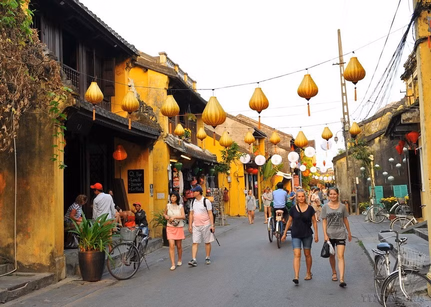 La vieille ville de Hôi An, située dans la province de Quang Nam (Centre), constitue un exemple exceptionnellement bien préservé d'une cité qui fut un port marchand d'Asie du Sud-Est du XVe au XIXe siècle. Photo:VNA