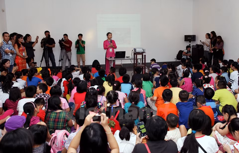 Plus de place dans la salle réservée à ce programme du Musée des Beaux-Arts du Vietnam. 