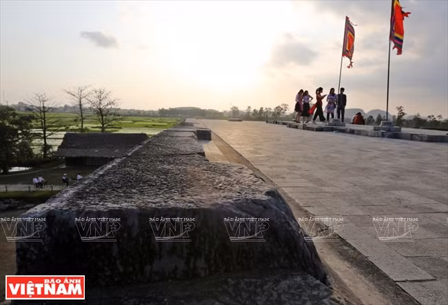Le Comité populaire de la province de Thanh Hoa compte attirer de plus en plus de visiteurs à la Citadelle des Hô.