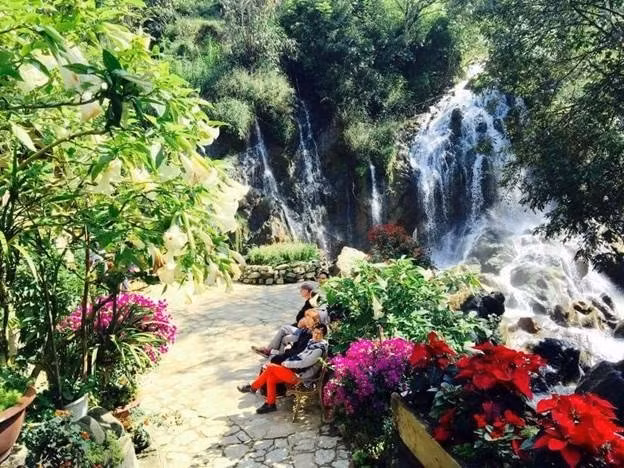 La cascade Tiên Sa au village Cat Cat. 