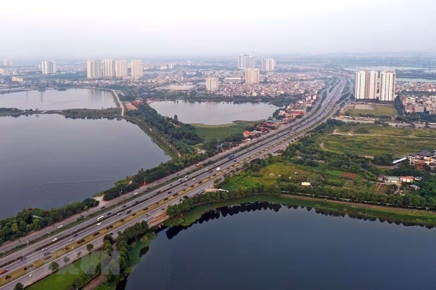 L'autoroute Phap Van-Cau Gie.