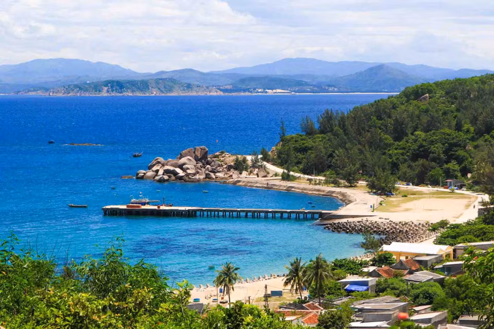  Cu Lao Xanh est une île magnifique et paisible considérée comme paradisiaque. Photo : VNA 