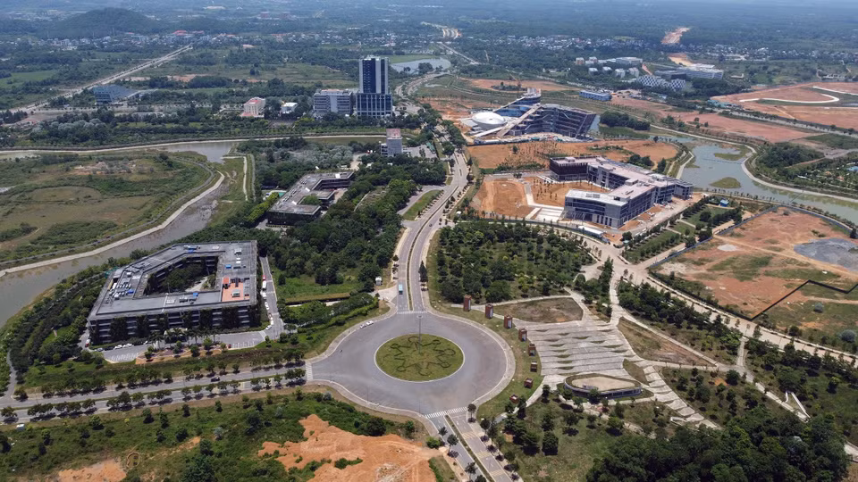  Le Technopôle de Hòa Lac abrite de nombreuses grandes entreprises vietnamiennes telles que Viettel, Vingroup, FPT, VNPT... Photo: VNA 