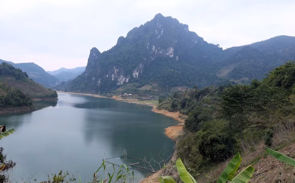  La ''baie'' a une grande surface et offre un potentiel pour la pratique de l'aquaculture et de la pêche, ce qui peut contribuer à développer l'économie et réduire la pauvreté. Photo : VNA 