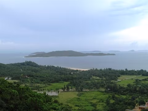 Vue de l’île depuis le phare.