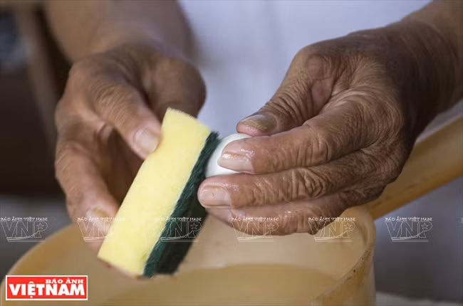 La surface des oeufs sont polis 