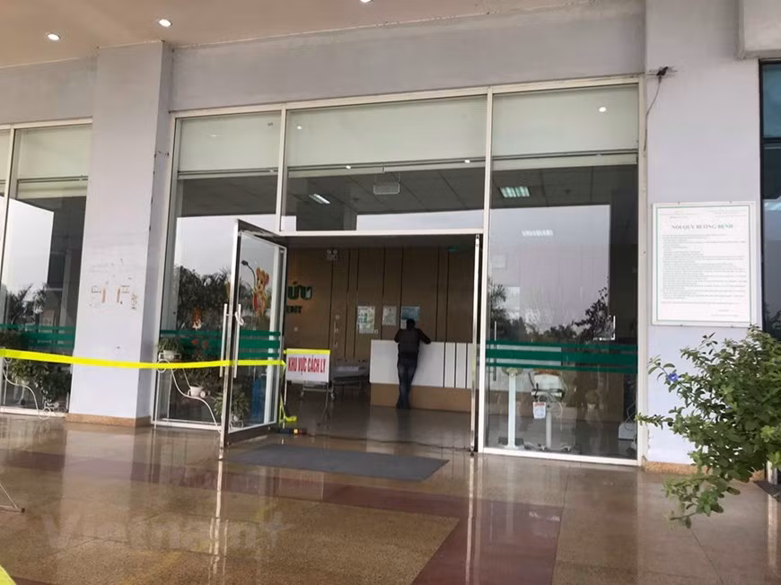 Une zone isolée à l’Hôpital national des maladies tropicales. Photo: VNA