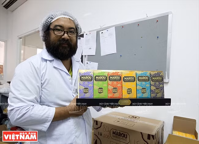 Samuel Maruta, co-fondateur de la société Marou Faiseurs de Chocolat