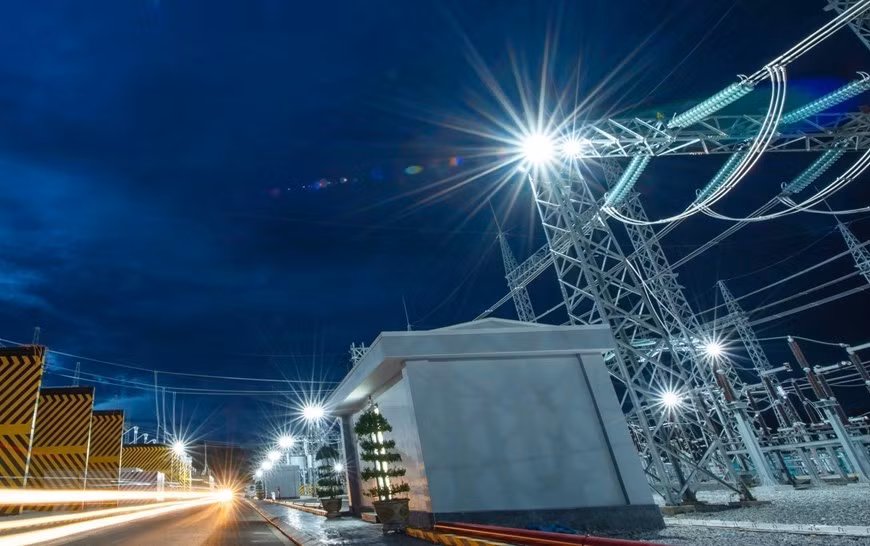 Station de transformation et ligne 220 / 500kV de la centrale éolienne Trung Nam Thuan Nam. Photo: VNA