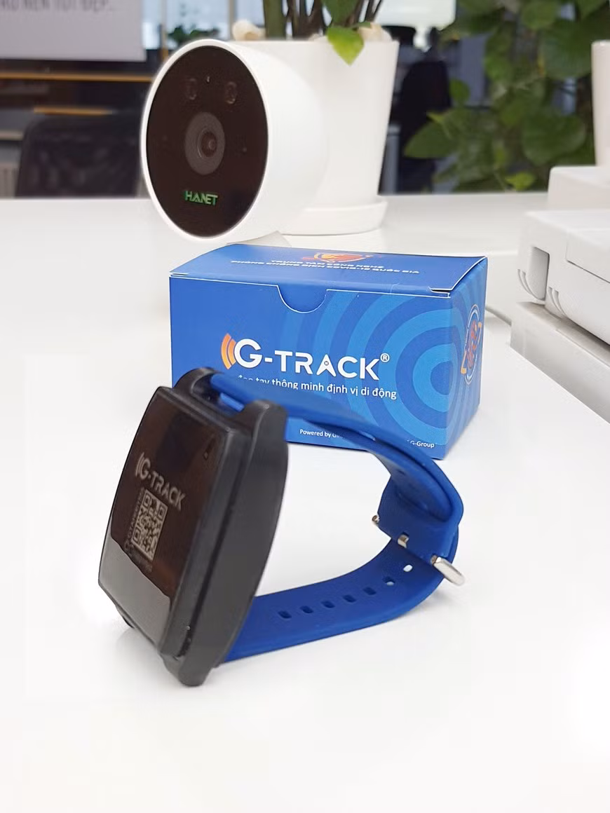 Ces bracelets ont des fonctions de surveillance et de mesure de la température corporelle. Photo: Ginnovations