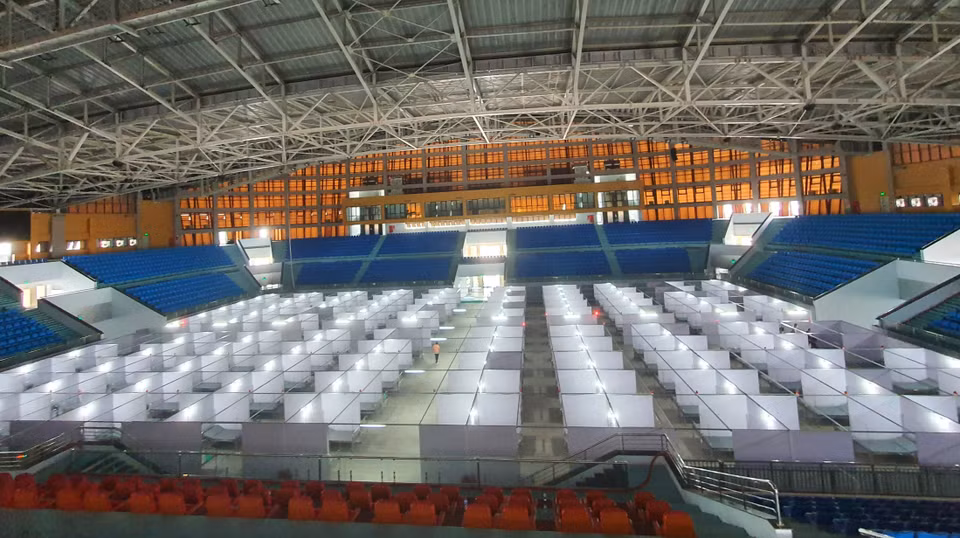 À l'intérieur de l'Hôpital de campagne No 2 équipé de 620 lits à Bac Giang. Photo: VNA