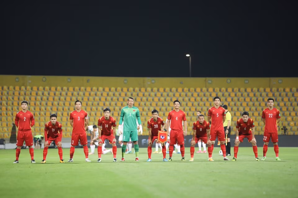 L'équipe vietnamienne prend une photo avant son dernier match du groupe G du 2e tour des éliminatoires de la zone Asie de la Coupe du Monde 2022. Photo: VNA