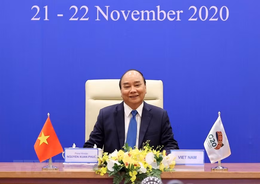 Le Premier ministre Nguyen Xuan Phuc assiste au Sommet virtuel du G20.