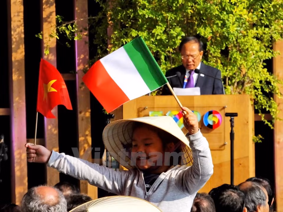 Amitié Vietnam-Italie. 