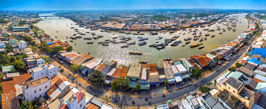 « Le marché flottant de Cai Rang » de Nguyên Vinh Hiên – Deuxième prix ex-aequo.