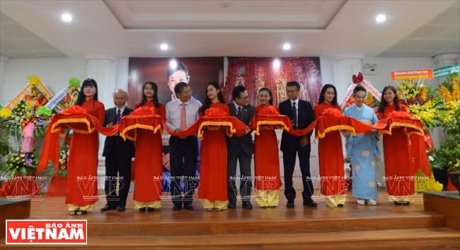 Le vernissage de l’exposition ​''Un Vietnam en miniature'' au musée de la sculpture de Da Nang.