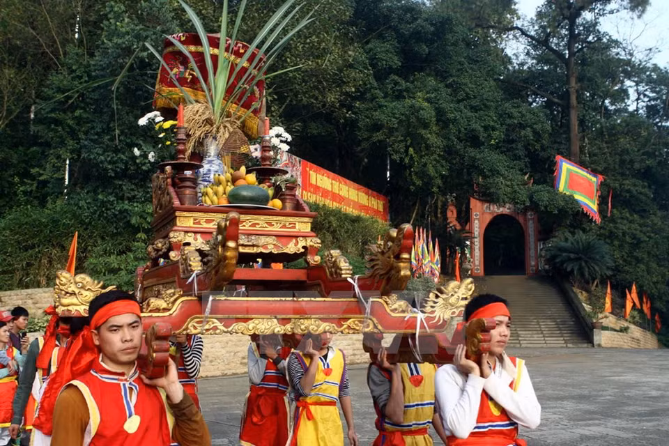 Le culte des rois Hùng à Phu Tho, patrimoine culturel immatériel de l'Humanité.