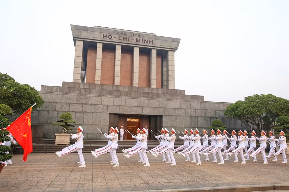 Des hommages lui seront rendus à partir de 07h00, samedi 6 octobre, jusqu’à 07h30, dimanche 7 octobre, au funérarium national du 5 rue Trân Thanh Tông à Hanoi. Son enterrement aura lieu à 13h00 dans sa commune natale de Dông My, à Hanoi. Photo: VNA