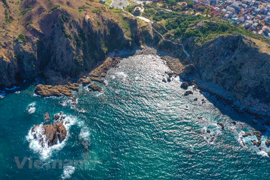 La baie d’Eo Gio.