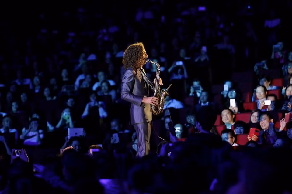 Le concert a duré près de deux heures. 