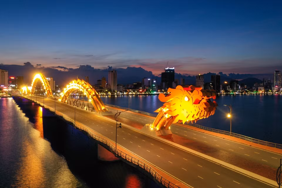 Le pont du dragon - un symbole de la ville de Da Nang. Photo: VNA 