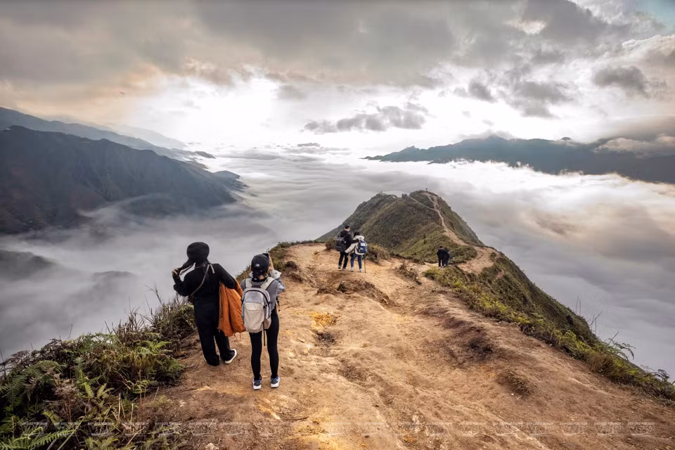 Trekking inoubliable sur les crêtes des montagnes.