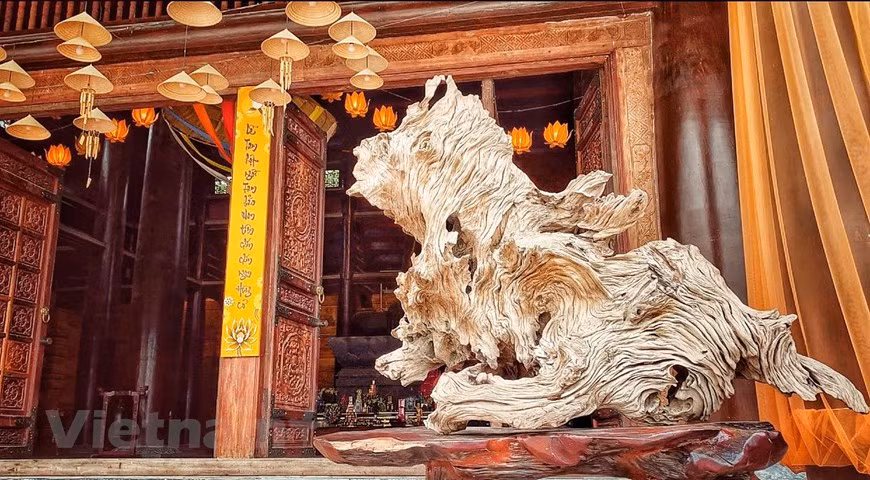 A l'entrée de la pagode. Photo: Vietnamplus 