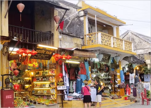  S'agissant de souvenirs, les touristes n'ont que l’embarras du choix