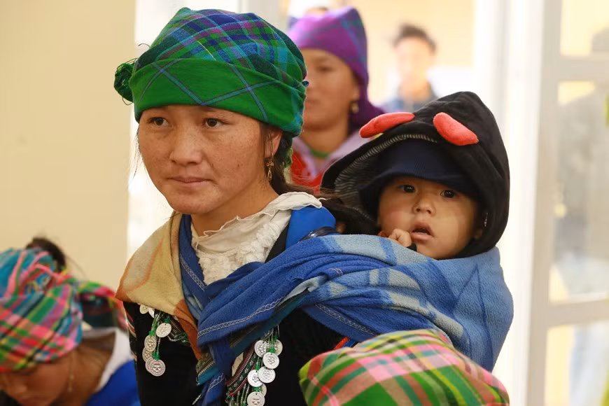 ONU Femmes est l’entité des Nations Unies consacrée à l’égalité des sexes et à l’autonomisation des femmes. Porte-drapeau mondial des femmes et des filles, ONU Femmes a été créée pour accélérer les progrès dans la réponse apportée à leurs besoins partout dans le monde. ONU Femmes soutient les États membres des Nations Unies dans l’adoption de normes internationales pour parvenir à l’égalité des sexes et travaille avec les gouvernements et la société civile à concevoir les lois, les politiques, les programmes et les services nécessaires pour veiller à l’application effective de ces normes et à ce que les femmes et les filles en bénéficient, partout dans le monde.