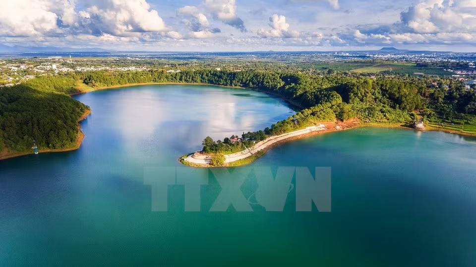 Le lac Bien Ho​, un site touristique remarquable de la ville de Pleiku