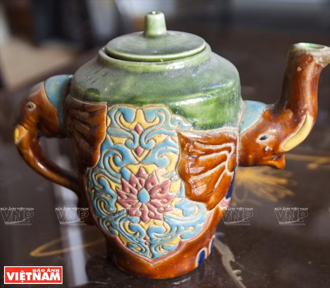 D’antiques théières de Biên Hoa ou du Nam Bô.