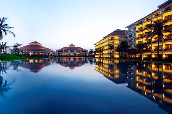Pullman Danang Beach Resort, rue Vo Nguyên Giap, arrondissement de Ngu Hanh Son.