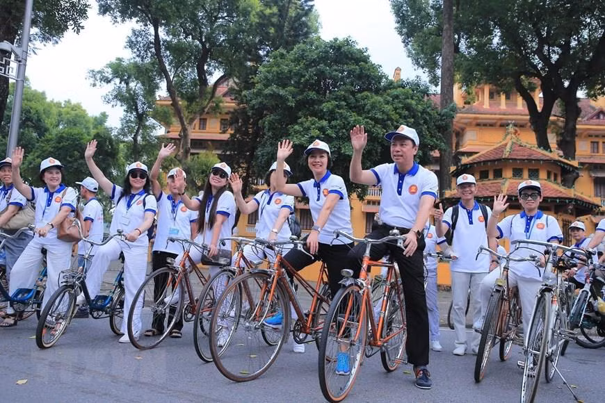  Le vice-ministre des Affaires étrangères Nguyen Quoc Dung et environ 300 délégués participent à la Journée de la famille de l’ASEAN 2019. 