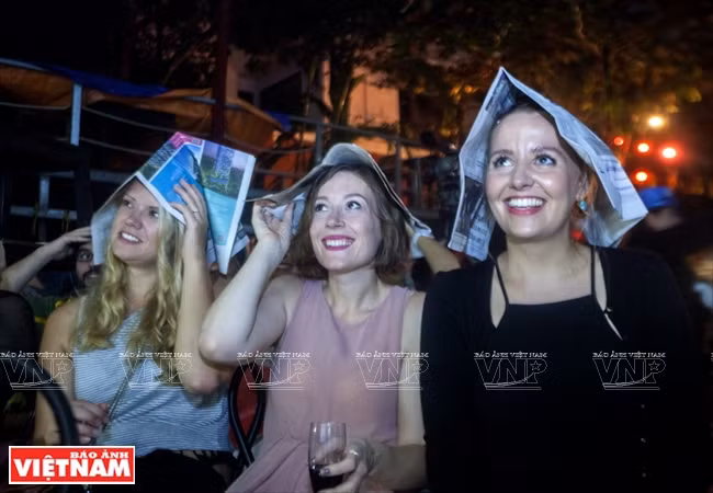 Les spectacles de la troupe attirent des spectateurs internationaux.