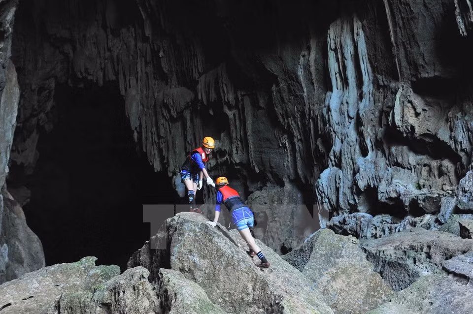 La grotte fait 5.258 mètres de long. Photo : Minh Duc/VNA 