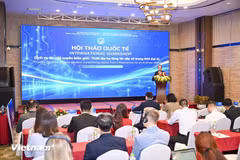 Le vice-ministre des Sciences et Technologies, Pham Duc Long, s'exprime au colloque. Photo: Vietnam+