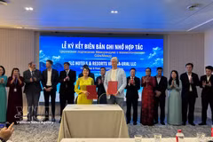 Signature de protocoles d’accord de coopération entre des entreprises russes et vietnamiennes. Photo: VNA
