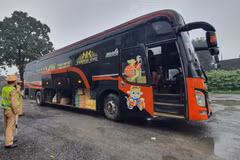 Un plan d’évaluation de la sécurité routière concernant les bus-couchettes circulant dans les provinces montagneuses du Nord, sera mené à partir du 9 mars. Photo: anninhthudo.vn